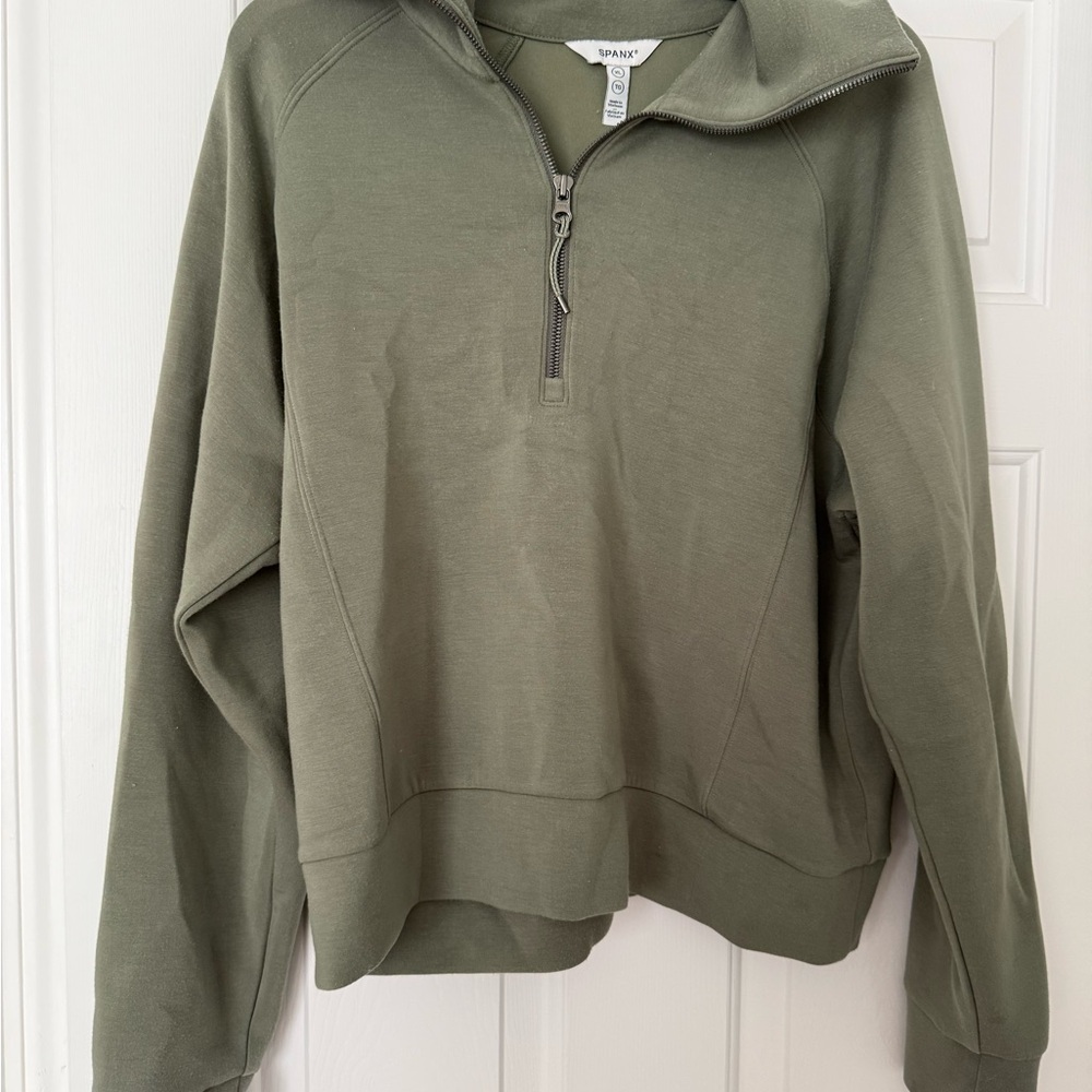 SPANX AirEssentials Half Zip size XL clover